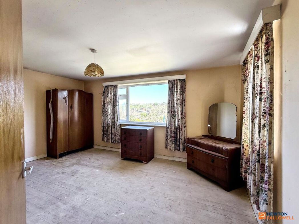 Property image 12 of 22