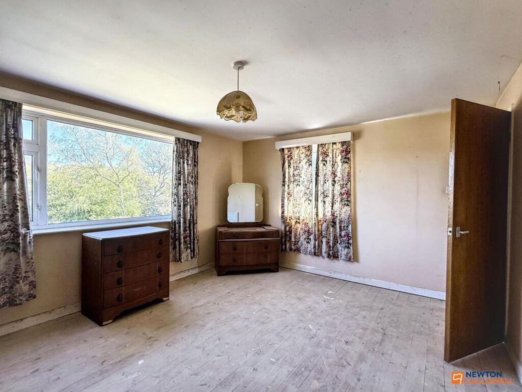 Property image 13 of 22