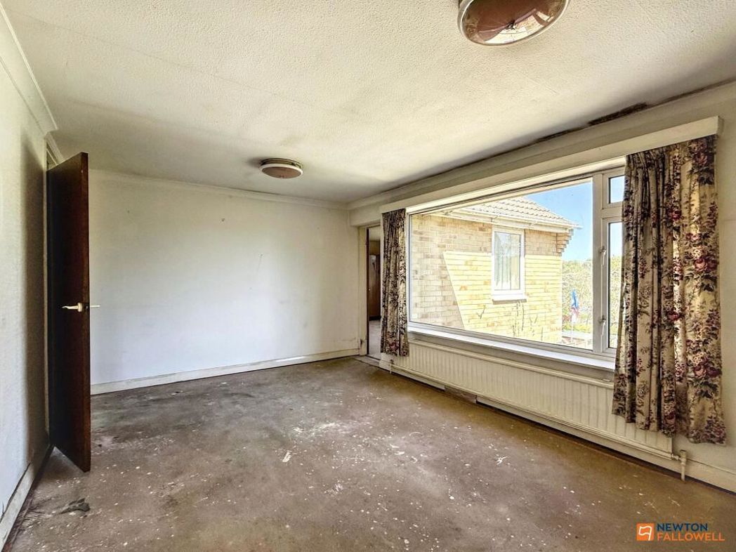 Property image 15 of 22
