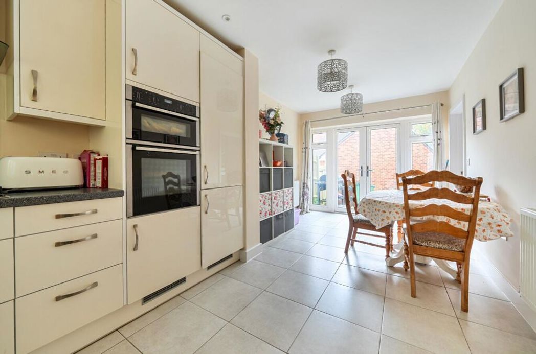 Property image 7 of 17