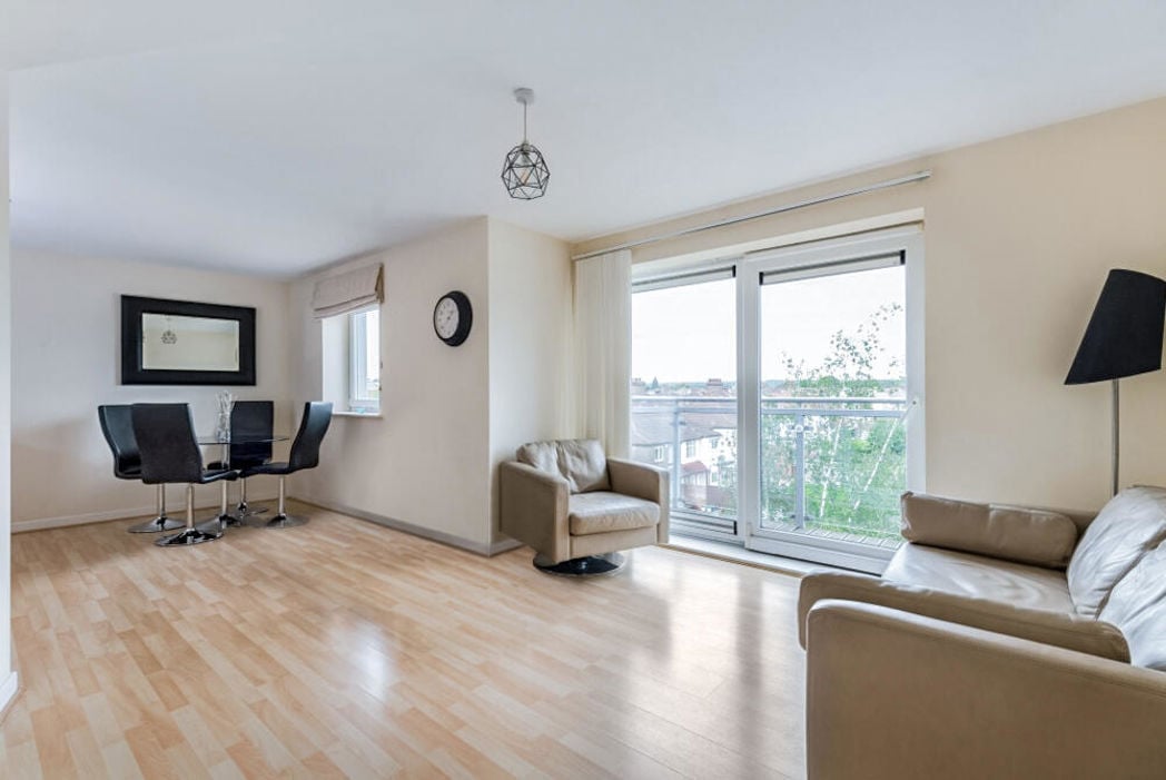Property image 2 of 8