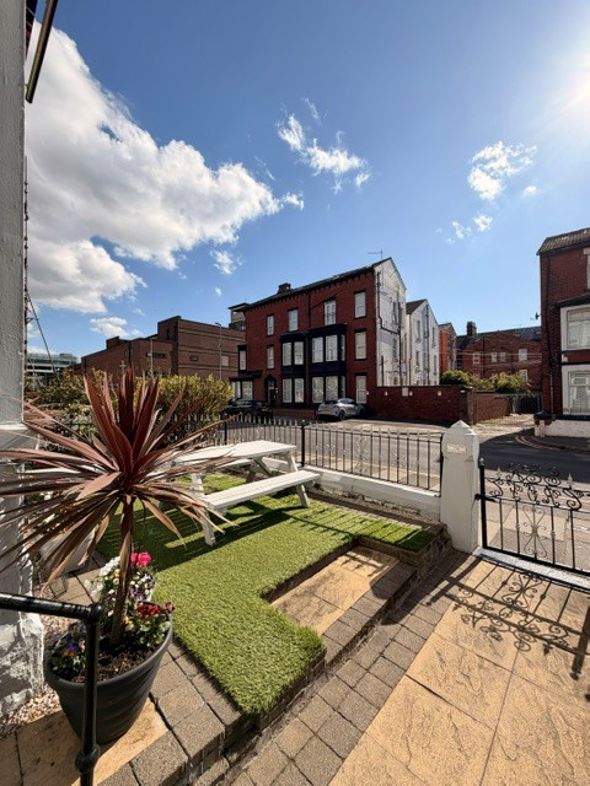 Property image 2 of 39
