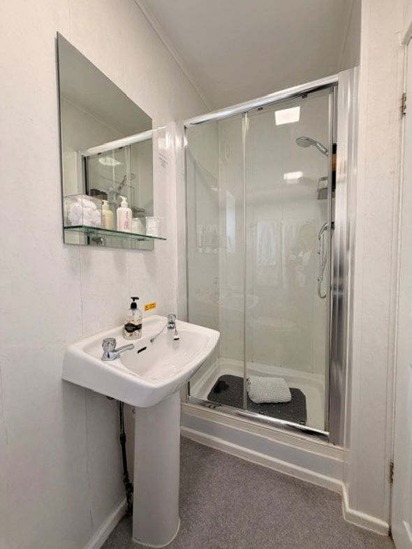 Property image 14 of 39