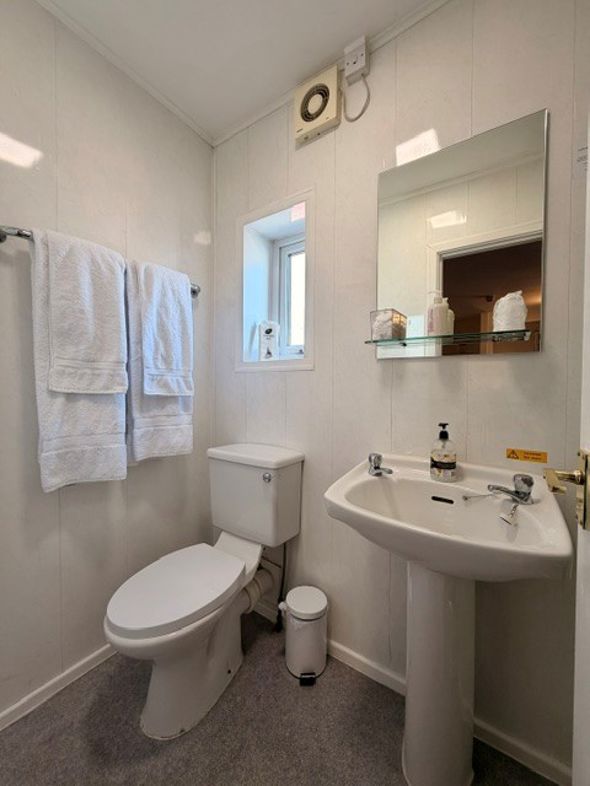 Property image 9 of 39
