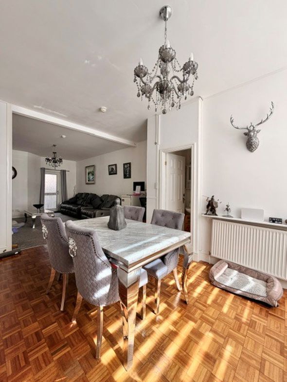 Property image 7 of 39