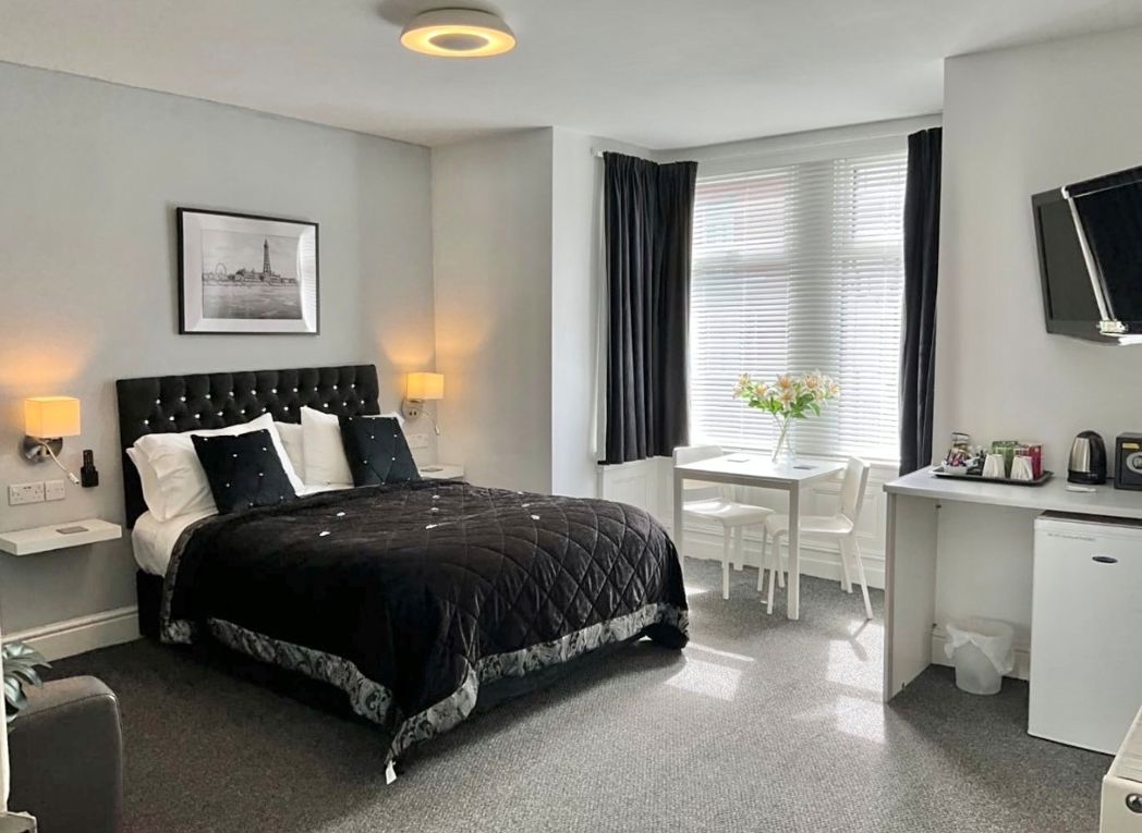 Property image 3 of 39