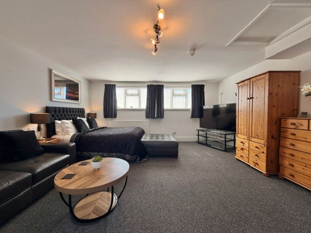 Property image 24 of 39