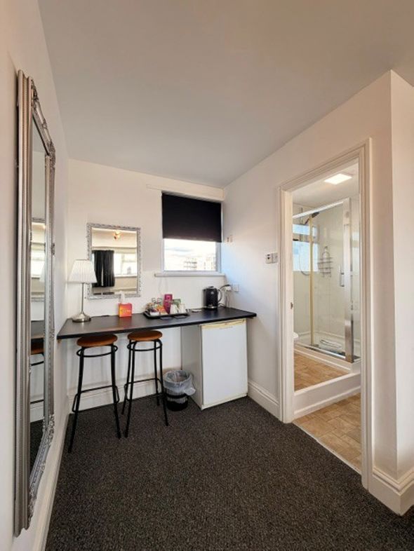 Property image 27 of 39