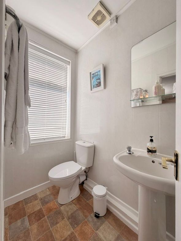 Property image 30 of 39