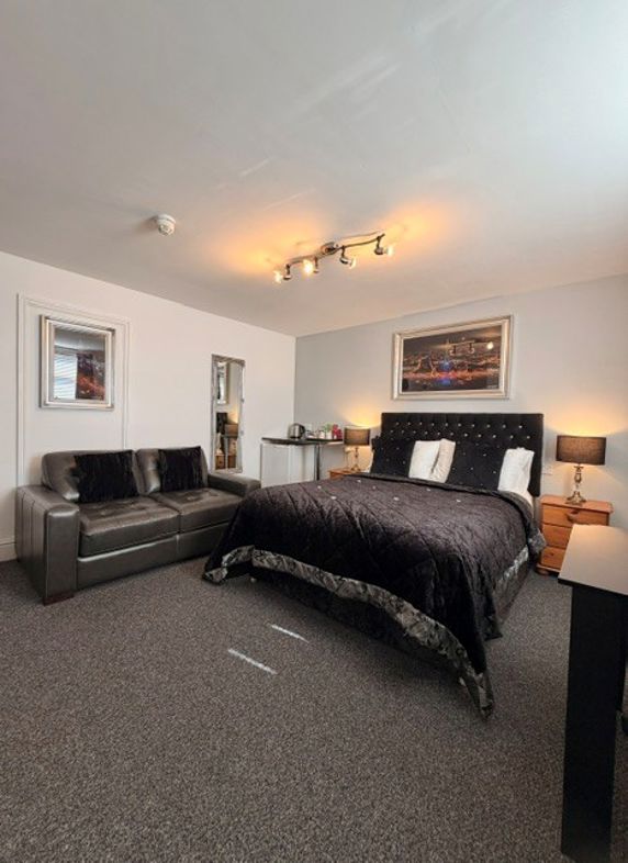 Property image 29 of 39