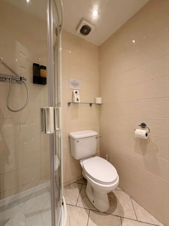 Property image 32 of 39