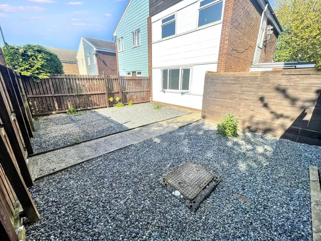 Property image 11 of 11