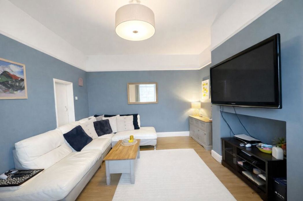 Property image 3 of 15