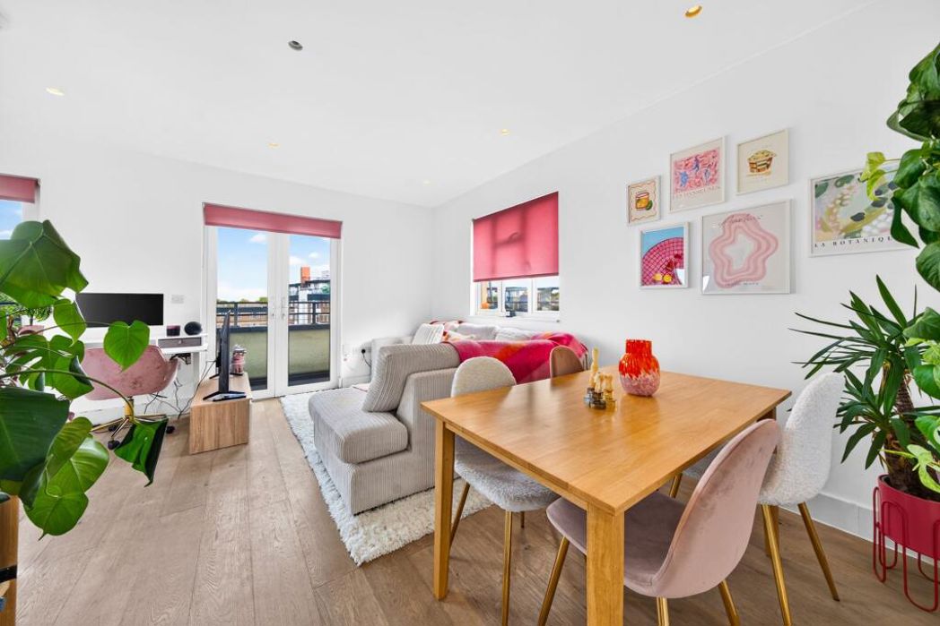 Property image 2 of 16