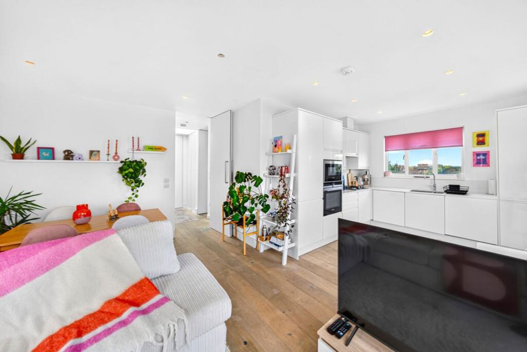 Property image 7 of 16