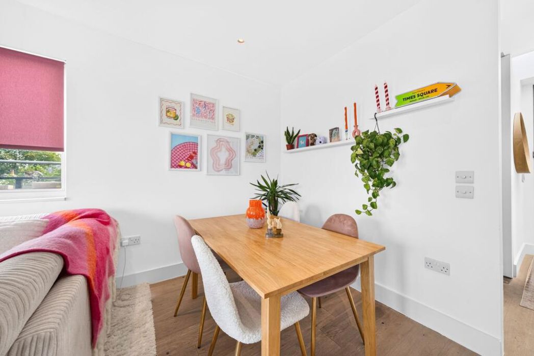 Property image 11 of 16