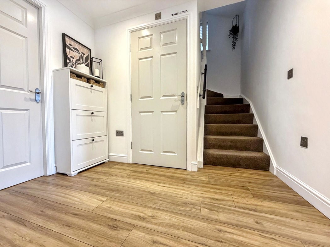 Property image 4 of 38