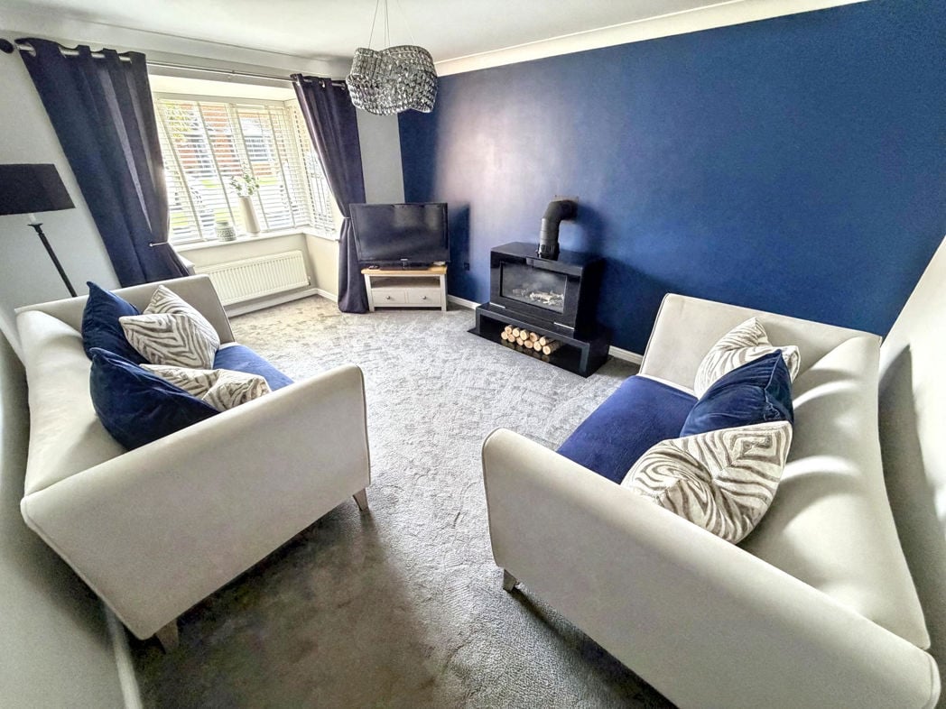 Property image 6 of 38