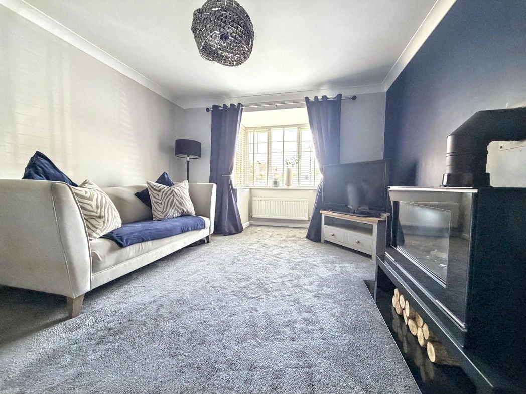 Property image 8 of 38