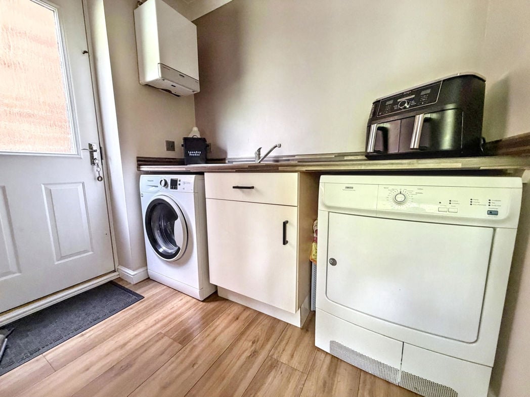 Property image 15 of 38