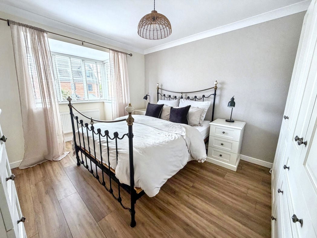 Property image 17 of 38