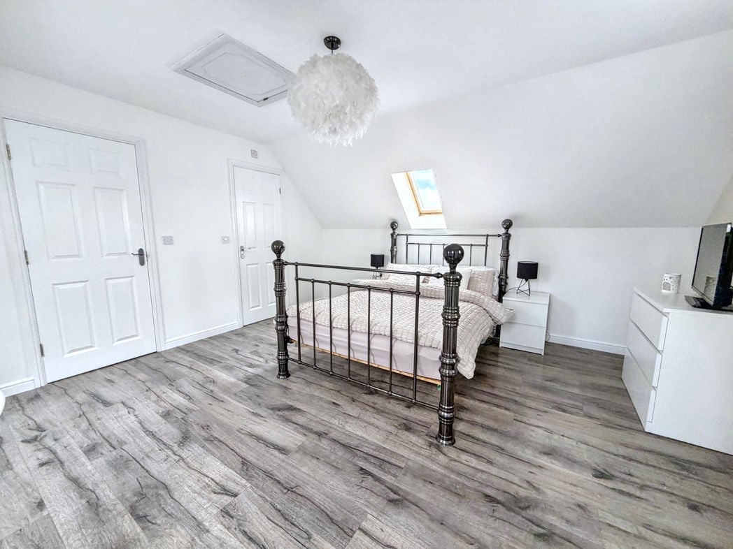 Property image 31 of 38
