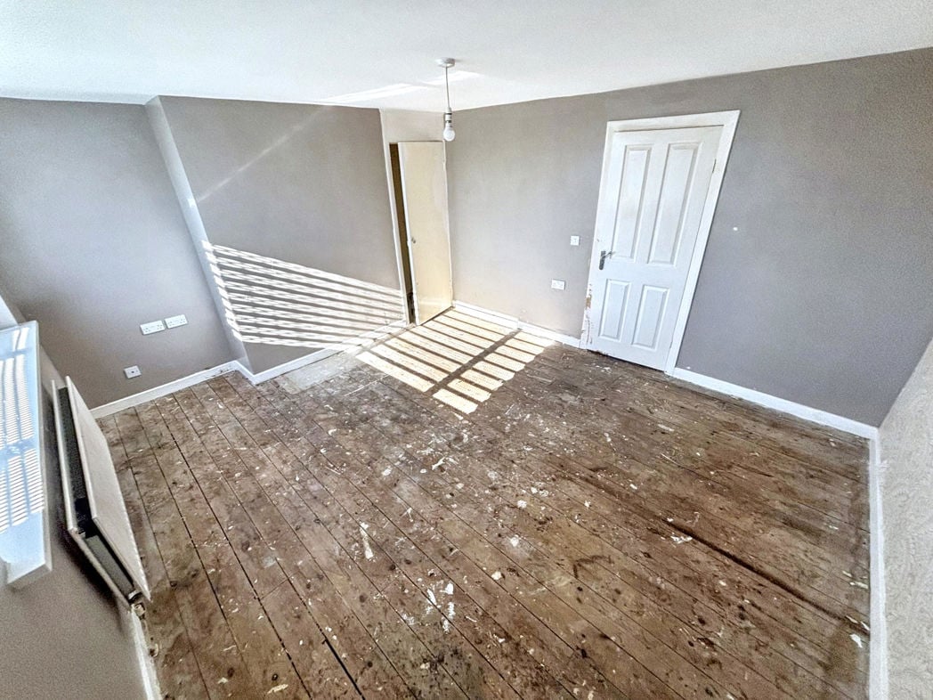 Property image 4 of 12