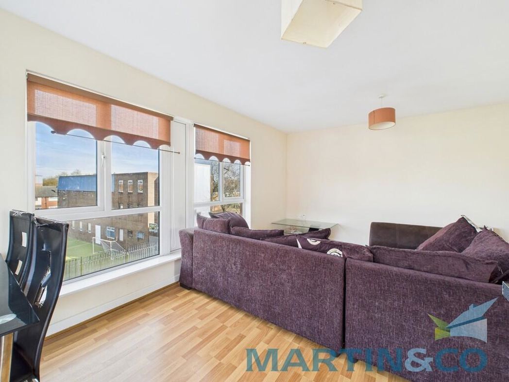 Property image 3 of 13
