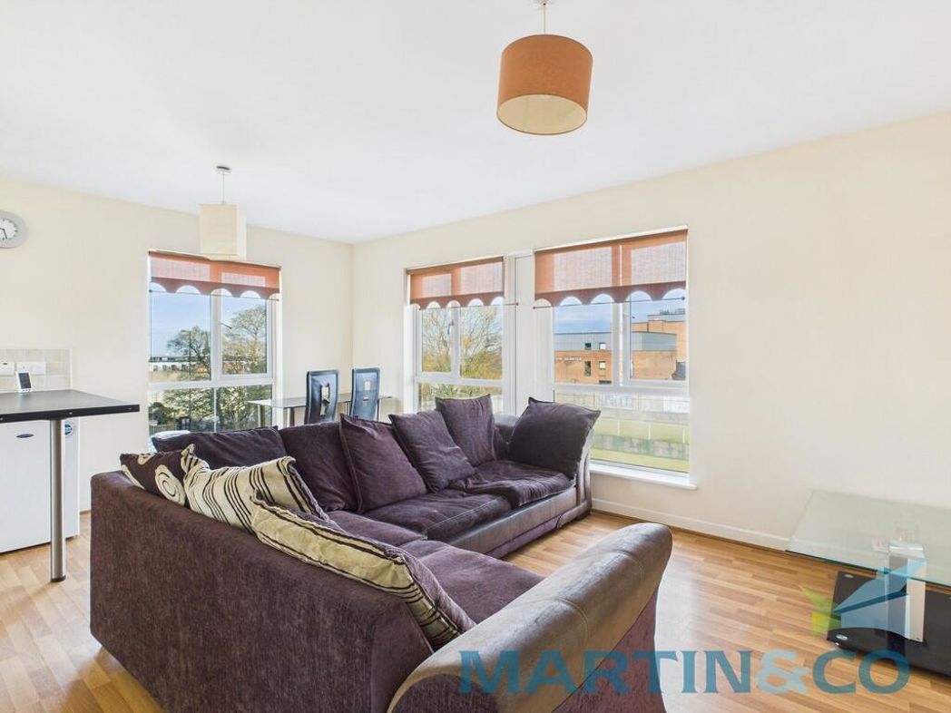 Property image 2 of 13