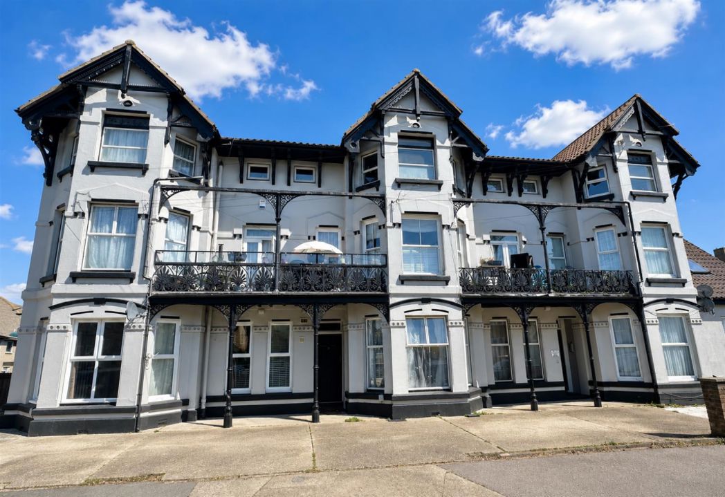 Property image 1 of 7