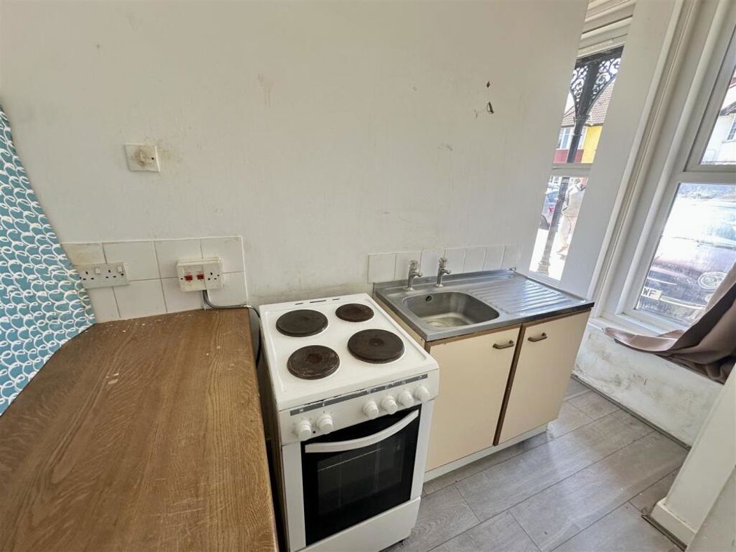 Property image 5 of 7