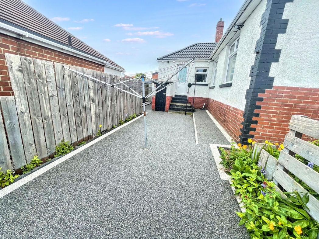 Property image 10 of 10
