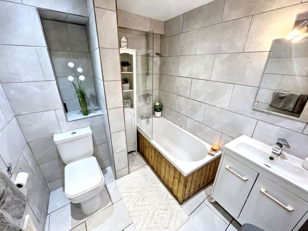 Property image 5 of 14