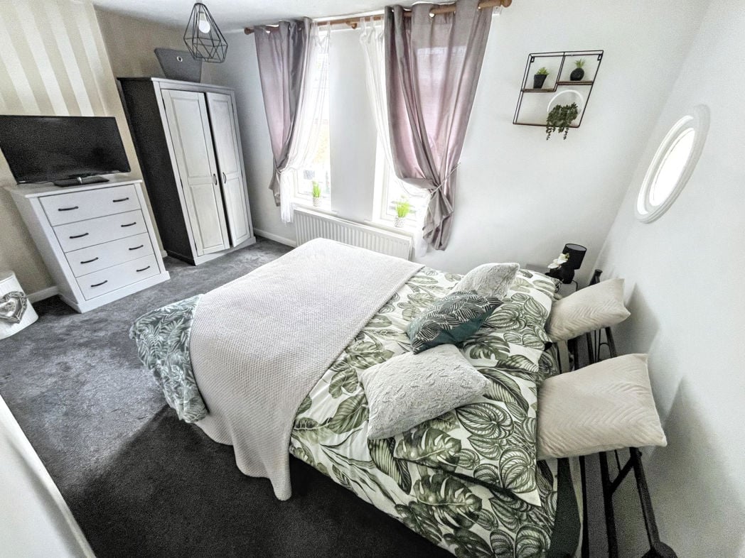 Property image 3 of 14
