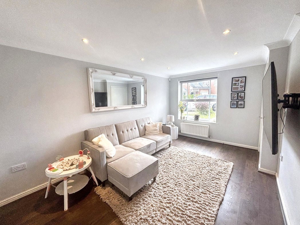 Property image 3 of 13