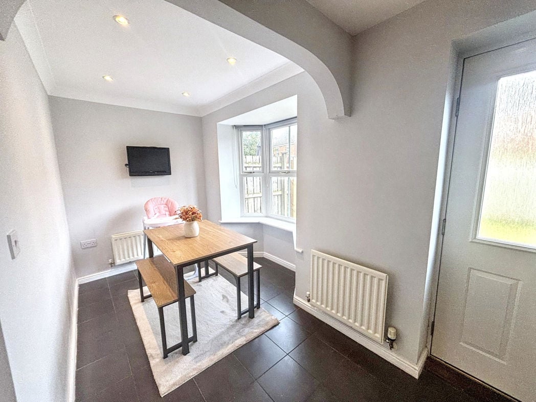 Property image 5 of 13