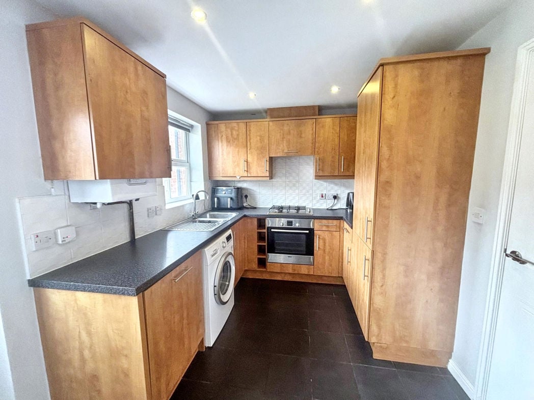 Property image 4 of 13