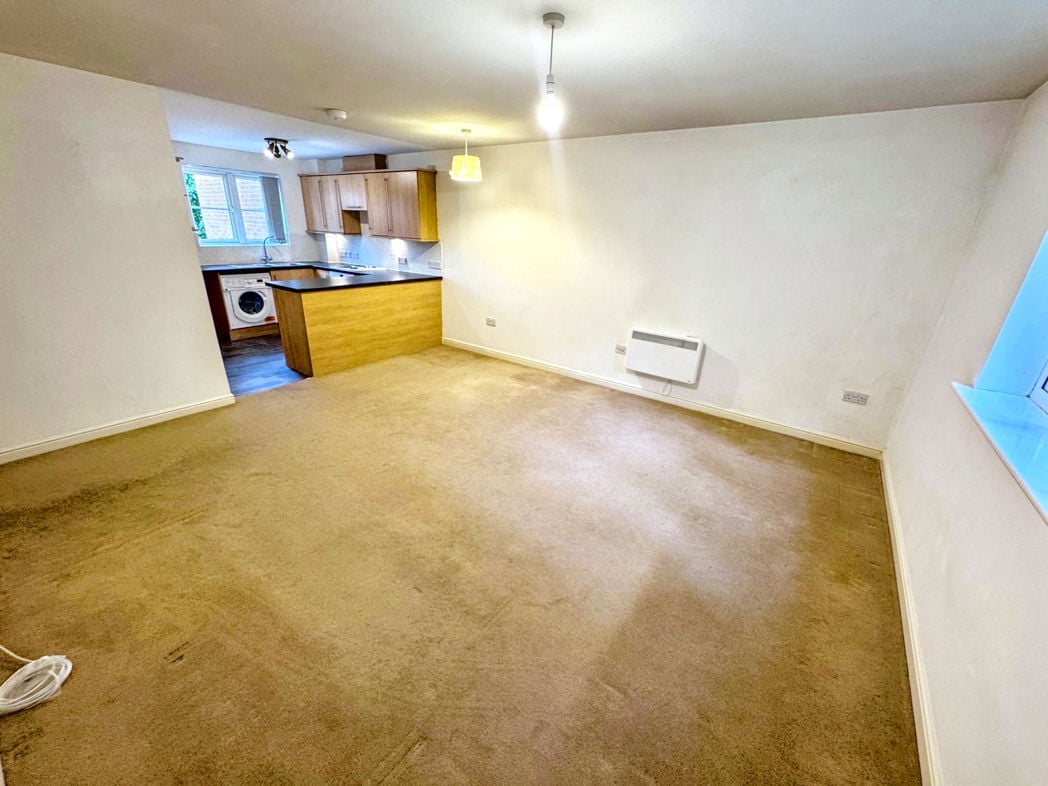 Property image 3 of 6