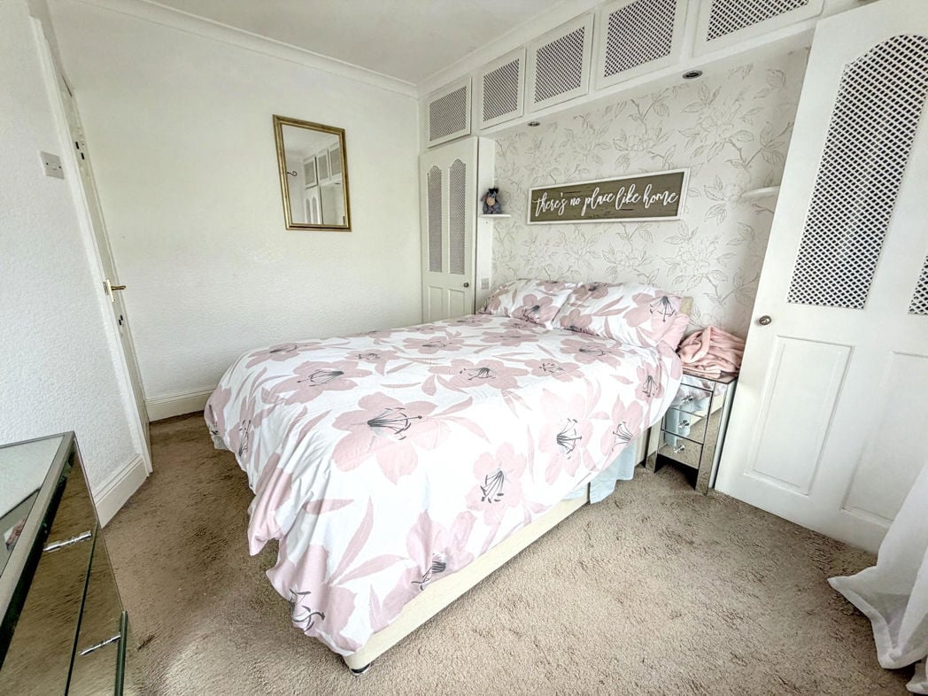 Property image 14 of 20