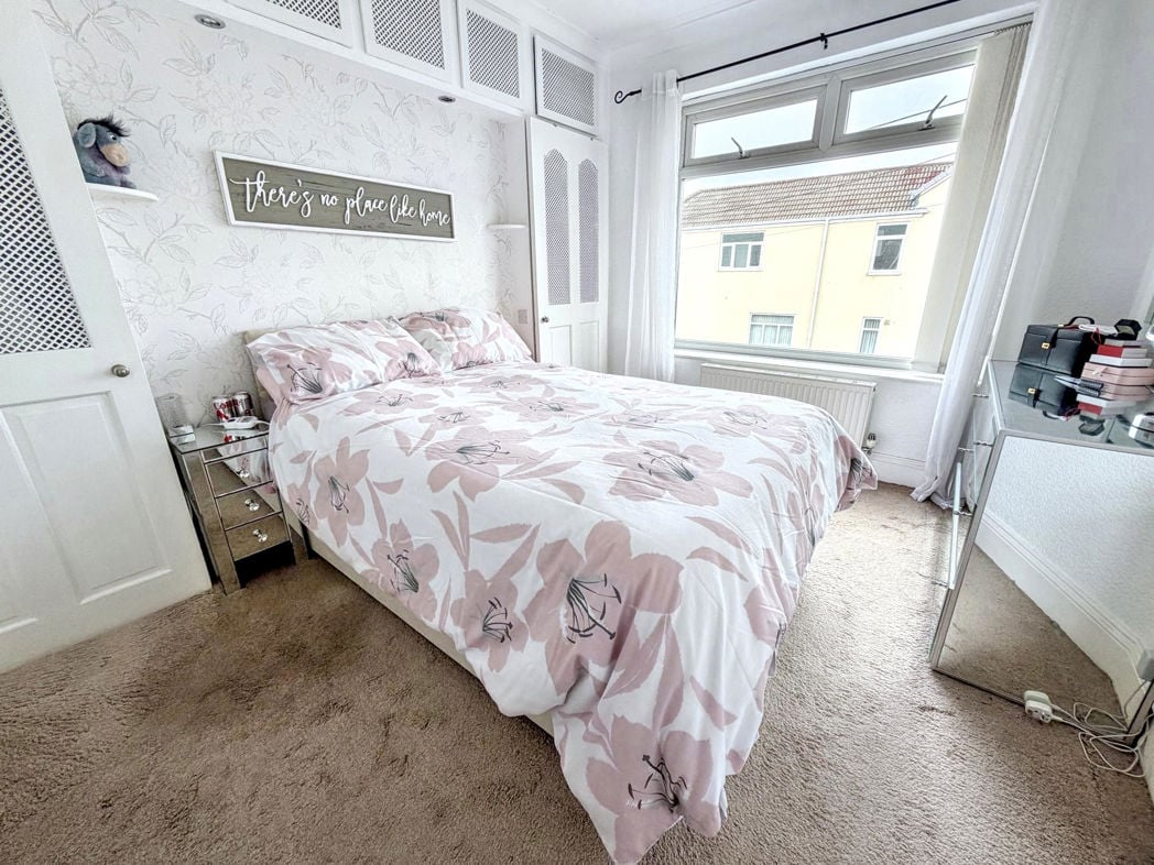 Property image 15 of 20