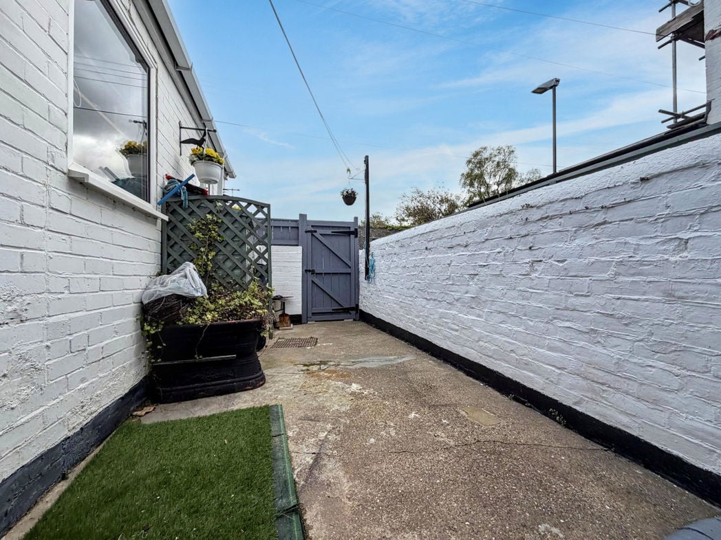 Property image 20 of 20