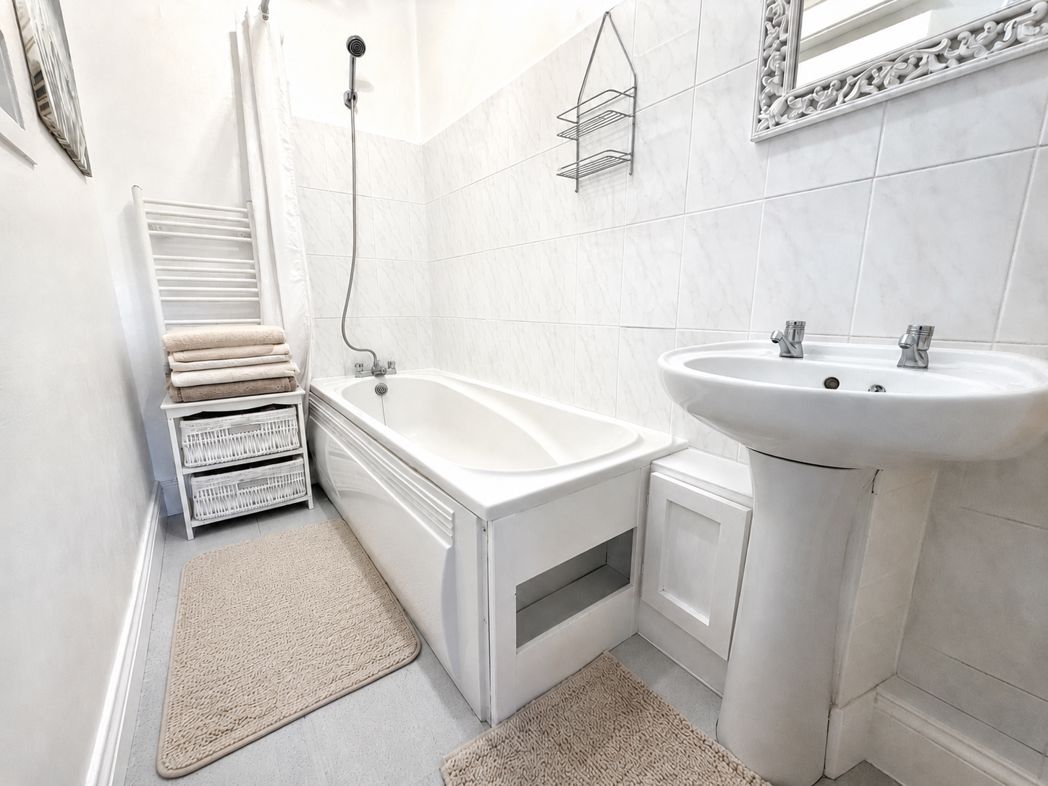 Property image 18 of 18
