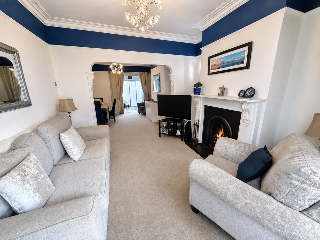 Property image 4 of 18