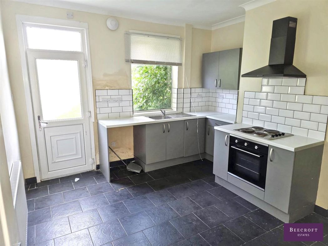Property image 2 of 10