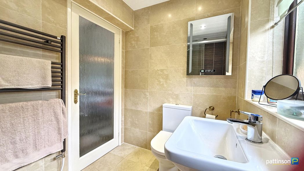 Property image 12 of 25