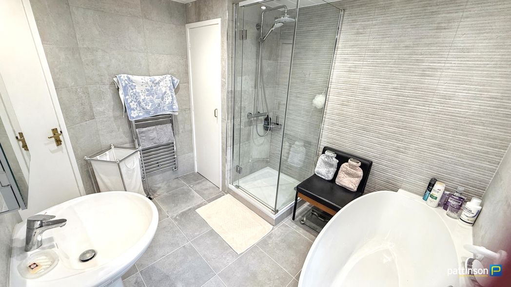 Property image 20 of 25