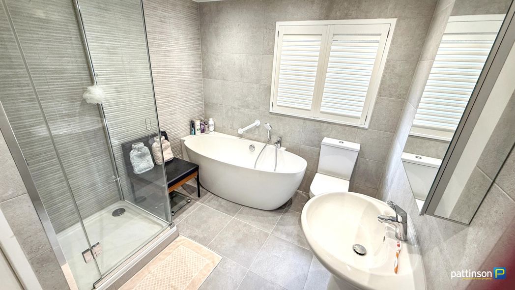 Property image 19 of 25