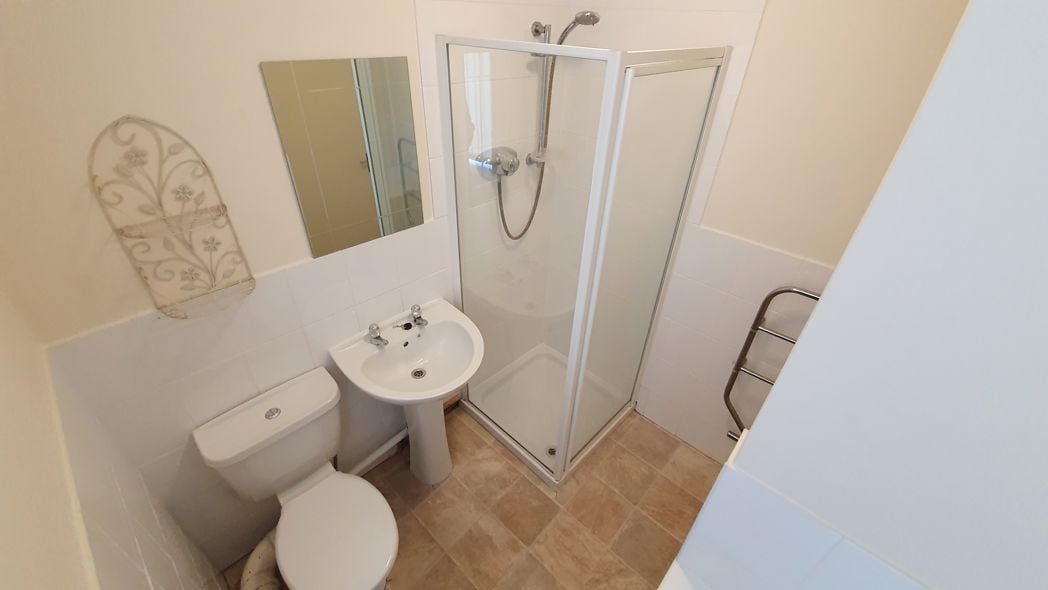 Property image 9 of 44