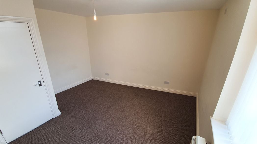Property image 10 of 44