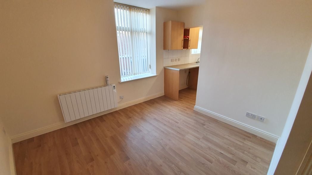 Property image 16 of 44